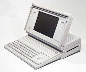 Evolutia laptopului - Macintosh Portable